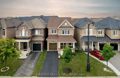 Elegant 2-Storey Detached Home in Kleinburg | 31 Pelham Drive, Vaughan